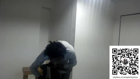 Snapshot of masterdomfuck chatting on November 2025 12:21:01 AM Masterdomfuck online show from November 2025 12:21:01 AM