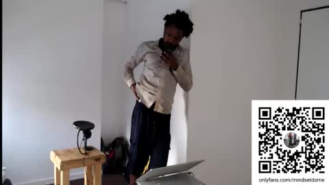 Snapshot of masterdomfuck chatting on December 2025 07:53:02 PM Masterdomfuck online show from December 2025 07:53:02 PM