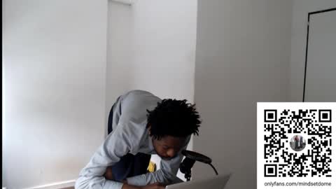 Snapshot of masterdomfuck chatting on December 2025 01:04:02 PM Masterdomfuck online show from December 2025 01:04:02 PM