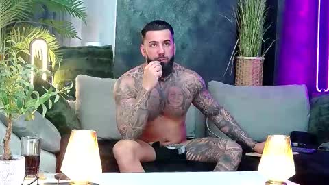 Snapshot of masterkingofmuscle chatting on March 2026 09:41:01 PM masterkingofmuscle online show from March 2026 09:41:01 PM