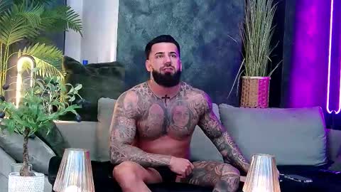 Snapshot of masterkingofmuscle chatting on March 2026 09:20:02 PM masterkingofmuscle online show from March 2026 09:20:02 PM