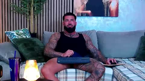 Snapshot of masterkingofmuscle chatting on May 2026 07:59:02 AM masterkingofmuscle online show from May 2026 07:59:02 AM