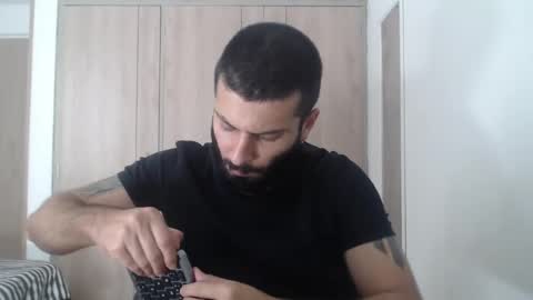   online show from December 2024 03:04:01 PM