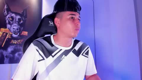 Snapshot of masters_boys chatting on November 2025 04:26:02 AM KONAN online show from November 2025 04:26:02 AM