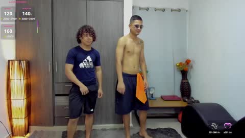 Snapshot of masters_sexx chatting on February 2025 11:27:02 AM Team Cris Darwin- Fernando- Stiven- David online show from February 2025 11:27:02 AM