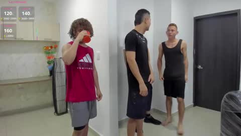 Snapshot of masters_sexx chatting on February 2025 11:17:01 AM Team Cris Darwin- Fernando- Stiven- David online show from February 2025 11:17:01 AM