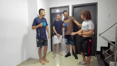 Snapshot of masters_sexx chatting on March 2025 11:23:01 AM Team Cris Darwin- Fernando- Stiven- David online show from March 2025 11:23:01 AM