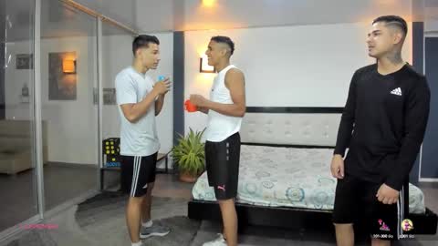 Snapshot of masters_sexx chatting on October 2025 11:30:01 AM Team Cris Darwin- Fernando- Stiven- David online show from October 2025 11:30:01 AM