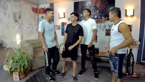 Snapshot of masters_sexx chatting on October 2025 11:27:01 AM Team Cris Darwin- Fernando- Stiven- David online show from October 2025 11:27:01 AM