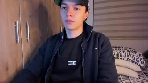 mastrangelo_x online show from September 2025 02:47:02 AM