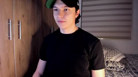 Snapshot of mastrangelo_x chatting on April 2026 01:36:01 AM mastrangelo_x online show from April 2026 01:36:01 AM