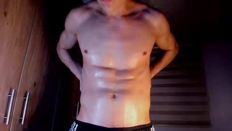 Snapshot of mastrangelo_x chatting on April 2026 03:12:01 AM mastrangelo_x online show from April 2026 03:12:01 AM