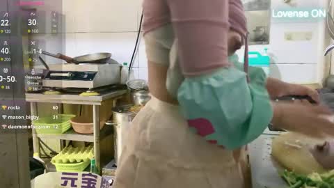 Snapshot of masubaby chatting on November 2025 06:34:01 AM SuSu online show from November 2025 06:34:01 AM