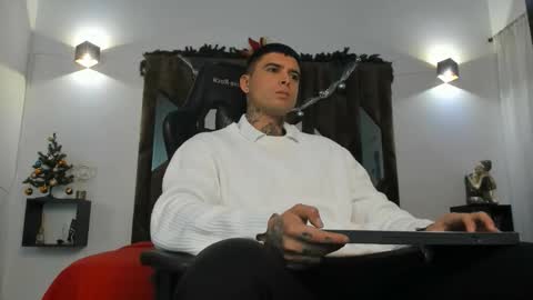 mateo_dilucajs1 online show from December 2025 10:02:01 AM