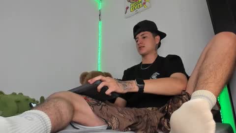 mateo_escobar online show from February 2026 12:09:02 AM