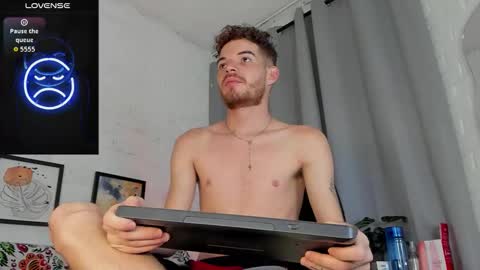 MATEO HUNTER online show from December 2025 03:22:02 AM