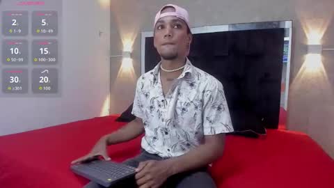 Mateo and Noah online show from November 2025 03:43:02 PM