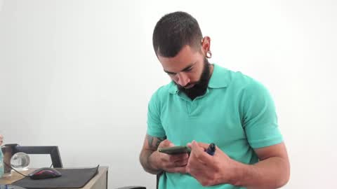 Matheus     online show from January 2025 04:20:01 PM