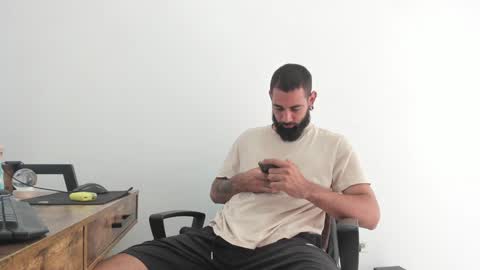 Matheus     online show from January 2025 06:28:01 PM