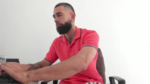 Matheus     online show from January 2025 06:23:01 PM