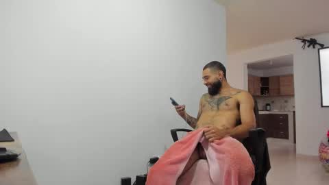 Matheus     online show from February 2025 08:28:02 PM