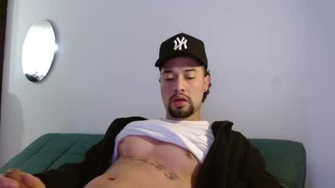 Snapshot of mathew444 chatting on March 2026 11:16:02 AM STRURIBE ON INSTAGRAM online show from March 2026 11:16:02 AM