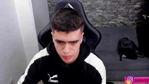 Mathew Independent model online show from November 2025 11:21:02 PM