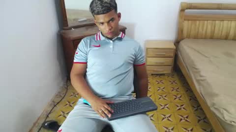 mathews__ online show from December 2025 03:24:02 AM