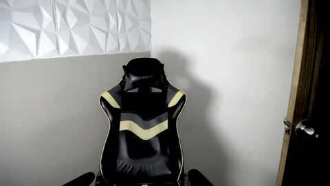 MATHIAS online show from April 2026 05:14:01 AM