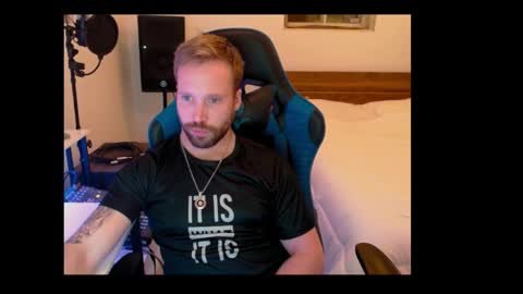 Math online show from January 2026 04:36:01 AM