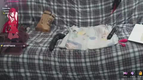 LooLa online show from February 2025 03:18:02 PM