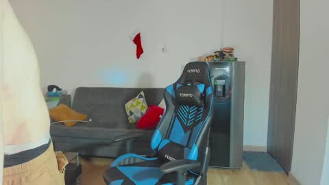 Snapshot of mathwx_ chatting on December 2024 09:39:02 PM Alejandro Alex online show from December 2024 09:39:02 PM