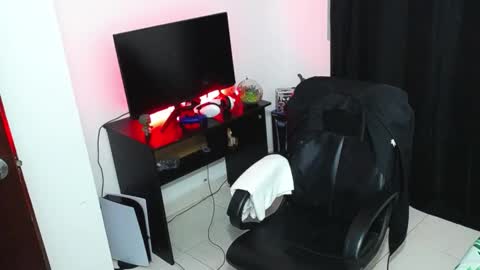 Snapshot of matias_bianco01 chatting on February 2025 05:21:01 AM matias online show from February 2025 05:21:01 AM