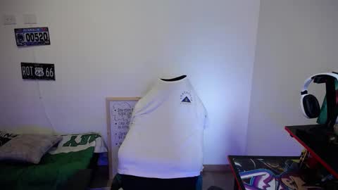 matias online show from December 2025 09:11:01 PM