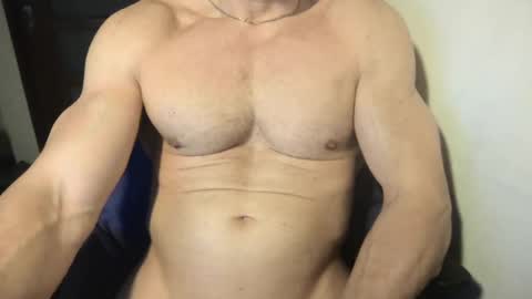 MatiasMatureMuscle online show from January 2025 01:21:01 AM