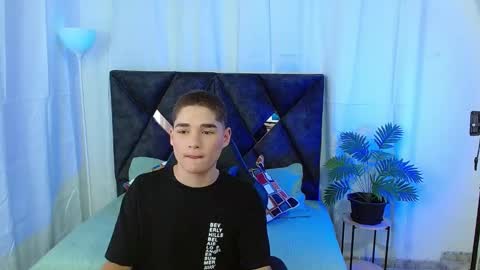 Snapshot of matiii18 chatting on September 2025 02:16:01 PM Mati online show from September 2025 02:16:01 PM