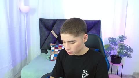 Snapshot of matiii18 chatting on September 2025 01:13:01 PM Mati online show from September 2025 01:13:01 PM