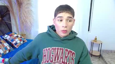 Snapshot of matiii18 chatting on November 2025 02:43:02 PM Mati online show from November 2025 02:43:02 PM