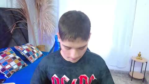 Snapshot of matiii18 chatting on November 2025 01:25:02 PM Mati online show from November 2025 01:25:02 PM