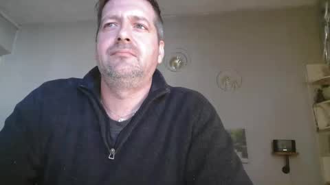 Snapshot of matrike1 chatting on March 2026 04:02:02 PM matrike1 online show from March 2026 04:02:02 PM