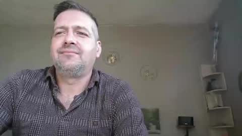 Snapshot of matrike1 chatting on March 2026 11:21:01 AM matrike1 online show from March 2026 11:21:01 AM