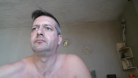 Snapshot of matrike1 chatting on April 2026 11:14:02 AM matrike1 online show from April 2026 11:14:02 AM