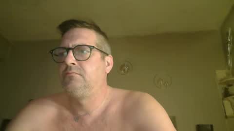 Snapshot of matrike1 chatting on April 2026 06:10:01 PM matrike1 online show from April 2026 06:10:01 PM