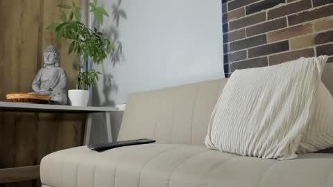 Snapshot of mattclawjean chatting on December 2024 10:05:01 PM mattaclawjean online show from December 2024 10:05:01 PM