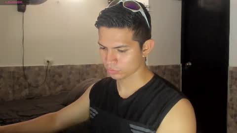 Snapshot of mattcoom chatting on September 2025 04:39:02 PM Matt Coom Independent model online show from September 2025 04:39:02 PM