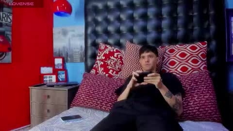 Snapshot of matteo12_ chatting on September 2025 04:50:01 PM ---Matteo--- online show from September 2025 04:50:01 PM