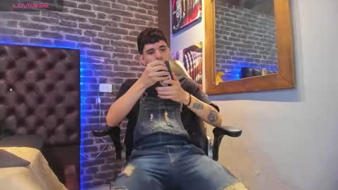 Snapshot of matteo12_ chatting on October 2025 04:20:02 AM ---Matteo--- online show from October 2025 04:20:02 AM