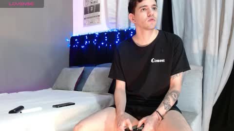 Snapshot of matteo12_ chatting on November 2025 08:51:05 AM ---Matteo--- online show from November 2025 08:51:05 AM