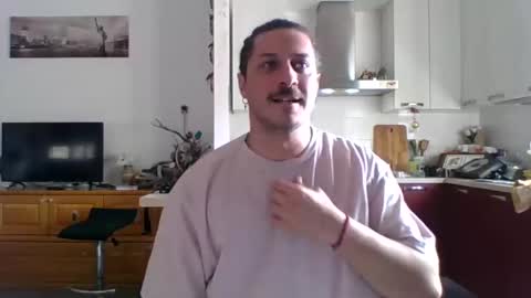 Snapshot of matteushh87 chatting on February 2025 09:53:01 AM matteushh87 online show from February 2025 09:53:01 AM