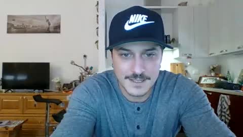 Snapshot of matteushh87 chatting on February 2025 08:52:01 AM matteushh87 online show from February 2025 08:52:01 AM